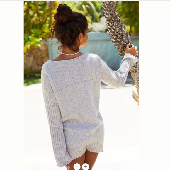 Cozy Gray Knit Lounge Set - Picture 2 of 3